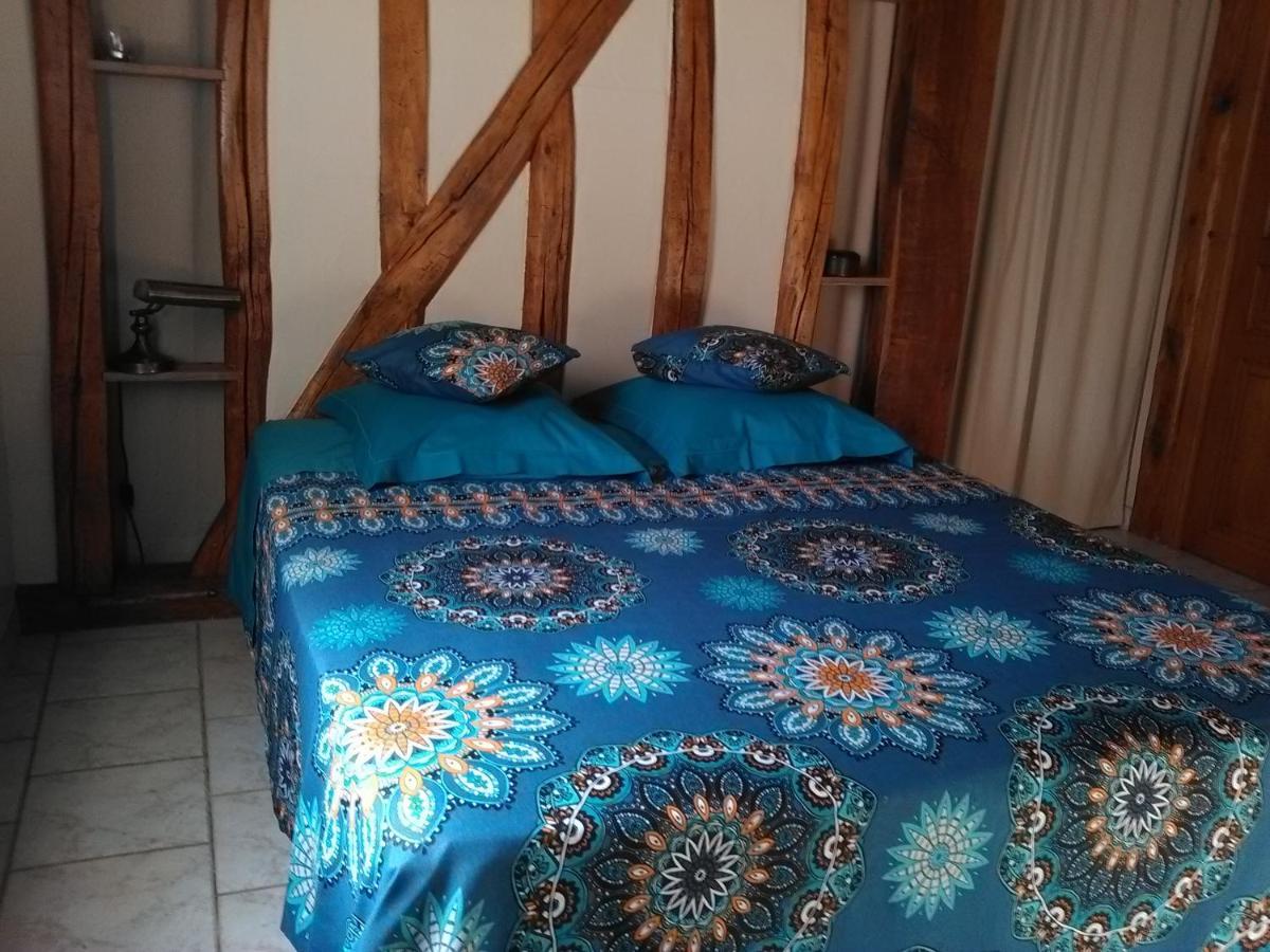 Chambre D'Hotes Des P'Tits Bonheurs Dosches Экстерьер фото